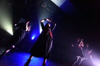 BiSH「IDOL is SHiT」東京・LIQUIDROOM公演の様子。