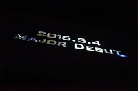 メジャーデビューを発表するVTRのワンシーン。