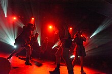 BiSH「IDOL is SHiT」東京・LIQUIDROOM公演のアンコールの様子。