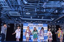 無茶振りに応えてメジャーデビューが決まった今の心境をラップするlyrical school。