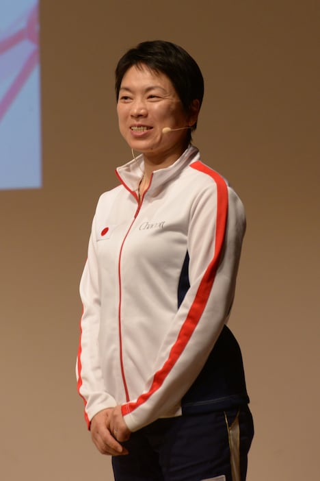 講師の秋山エリカ氏。