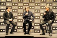 左から鈴木亮浩氏、シブサワ・コウ氏、吉川晃司。