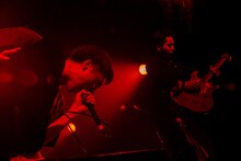 NOISEMAKERのライブの様子。（Photo by Takashi "TAKA" Konuma）