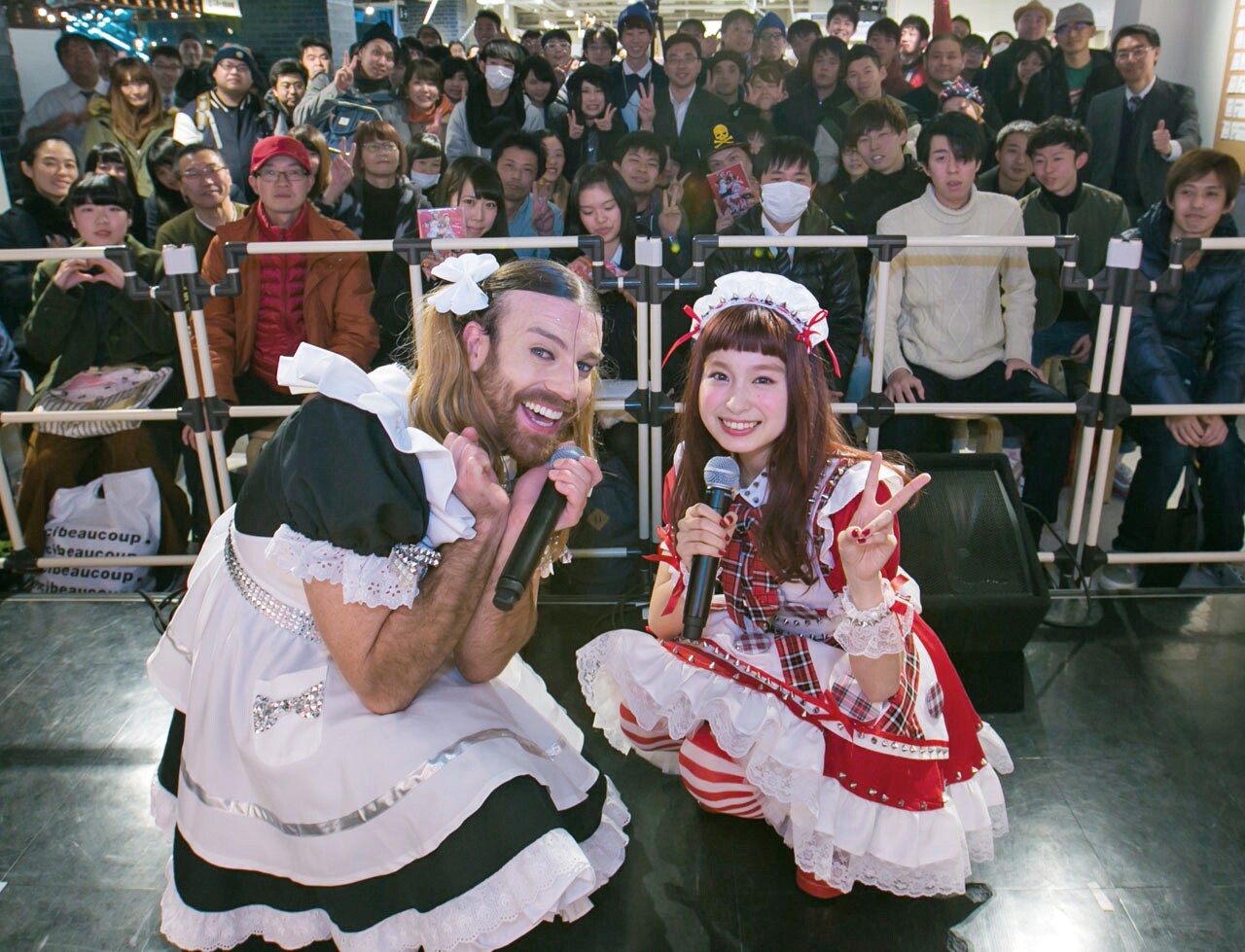 トミタ栞＆レディビアード、迫力コラボにファン熱狂！今晩ツイキャスも