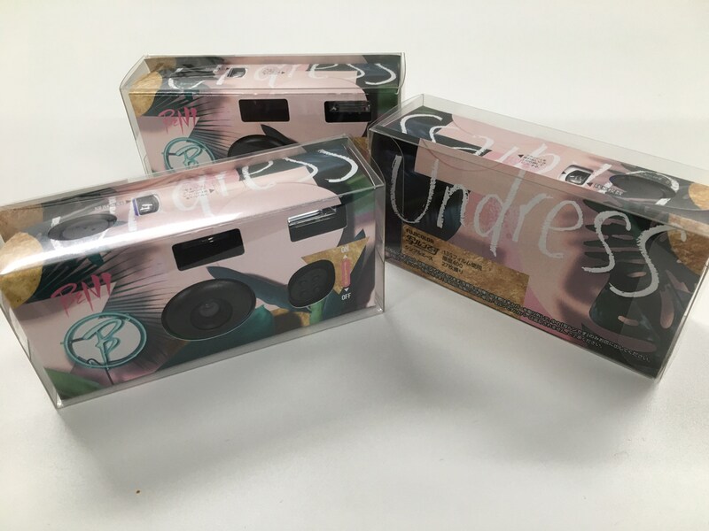 BENI×写ルンですのコラボパッケージ。