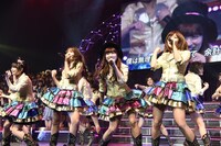 「AKB48グループリクエストアワー セットリストベスト100 2016」1月23日夜公演の様子。(c)AKS