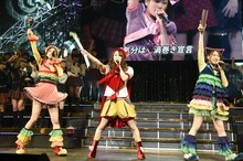 「AKB48グループリクエストアワー セットリストベスト100 2016」1月22日の公演の様子。(c)AKS