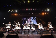 「AKB48グループリクエストアワー セットリストベスト100 2016」1月22日の公演の様子。(c)AKS