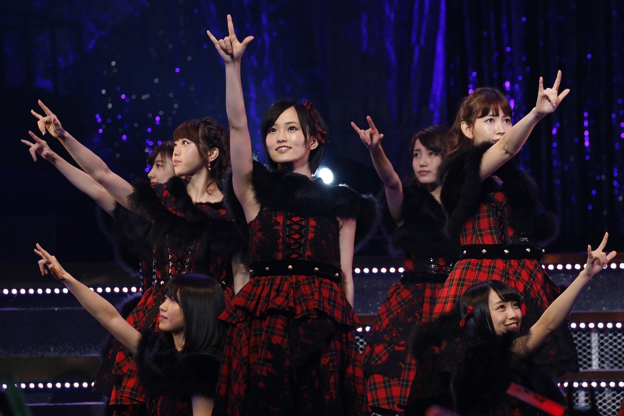 「AKB48グループリクエストアワー セットリストベスト100 2016」1月22日の公演の様子。(c)AKS
