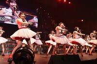 「AKB48グループリクエストアワー セットリストベスト100 2016」1月24日昼公演の様子。(c)AKS