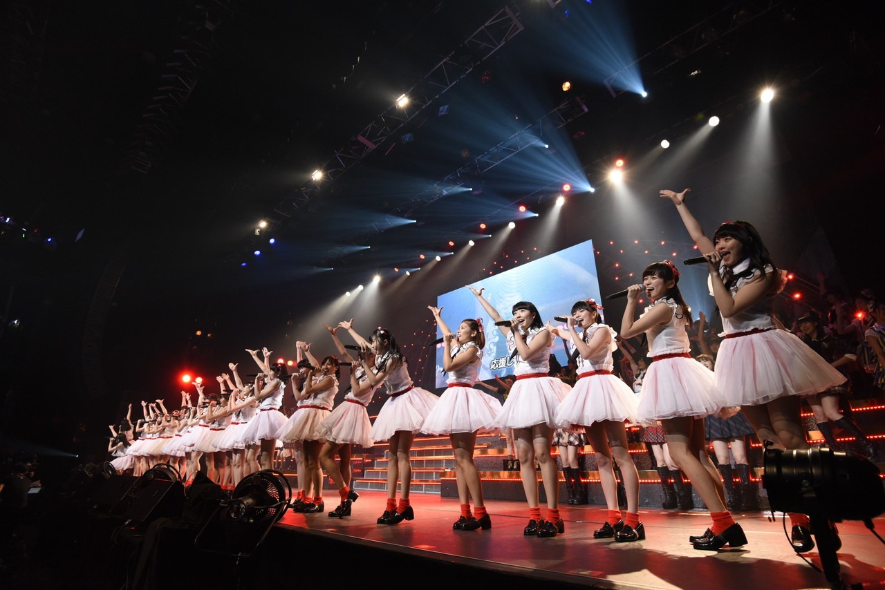 「AKB48グループリクエストアワー セットリストベスト100 2016」1月24日昼公演の様子。(c)AKS