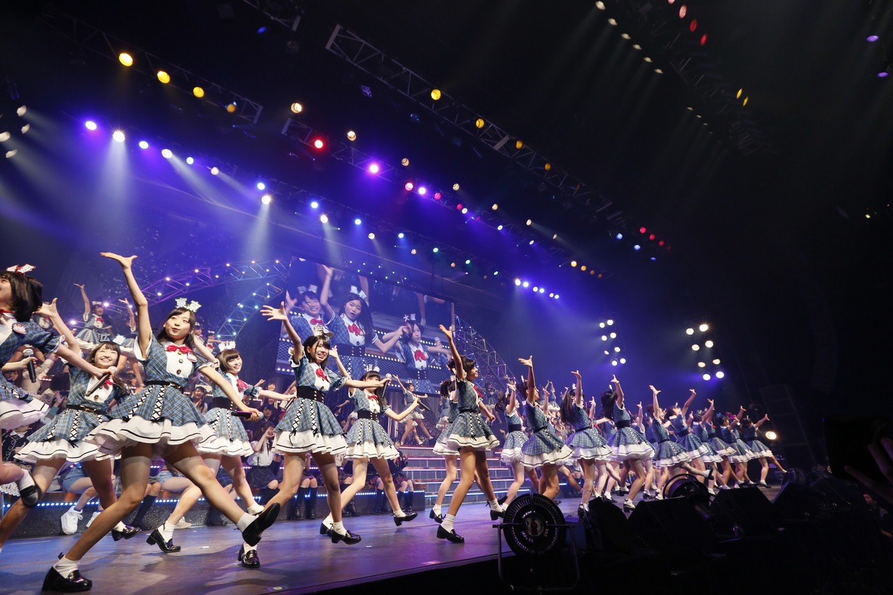 チーム8 (c)AKS