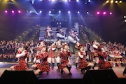 「AKB48グループリクエストアワー セットリストベスト100 2016」1月24日昼公演の様子。(c)AKS