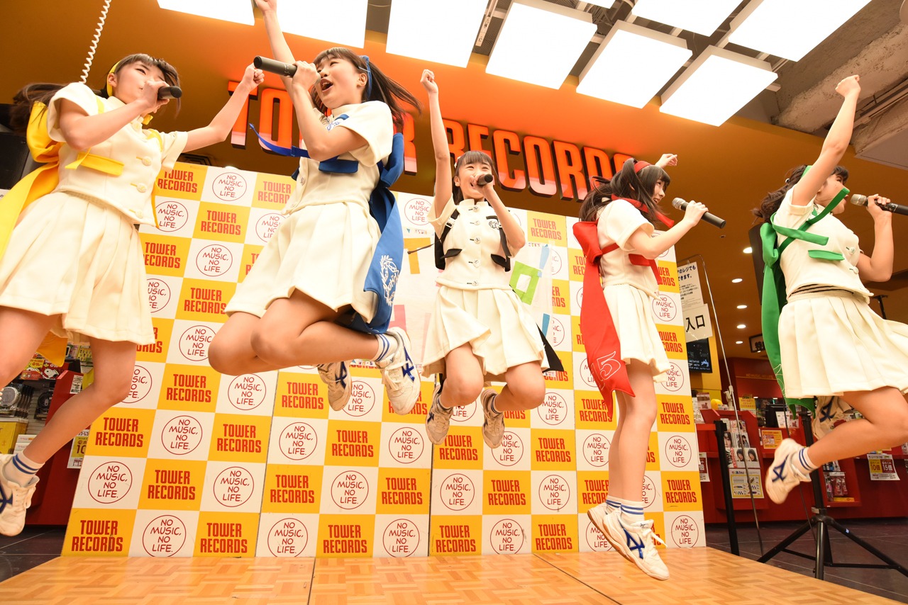 ぷちぱすぽ☆「Go Fight! Fly High!」リリース記念イベントの様子。