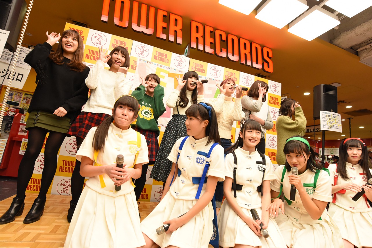 PASSPO☆のサプライズ登場に驚くぷちぱすぽ☆。