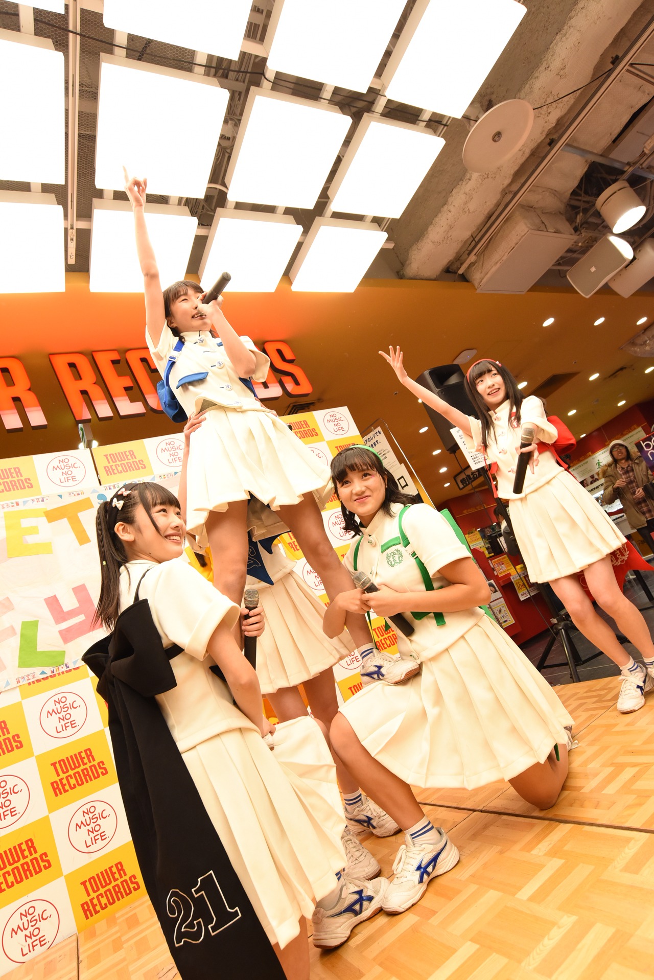 ぷちぱすぽ☆「Go Fight! Fly High!」リリース記念イベントの様子。