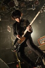 上杉研太（B / SUPER BEAVER）（Photo by MAYUMI -kiss it bitter-）