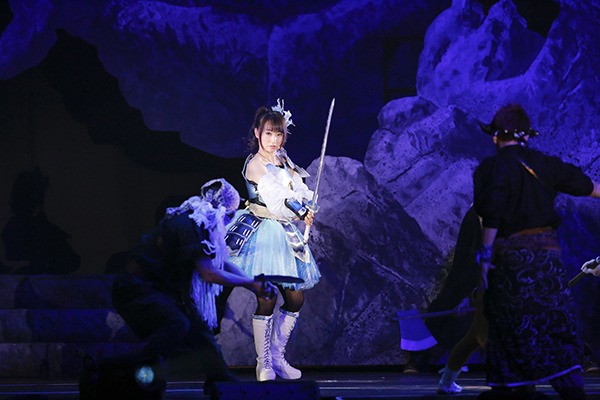 水樹奈々座長公演「水樹奈々大いに唄う 四」の様子。（Photo by hajime kamiiisaka）