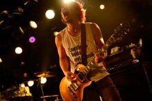 U-tan（Vo, G / GOOD4NOTHING）（撮影：半田安政[showcase]）