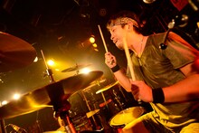 SUNE（Dr / GOOD4NOTHING）（撮影：半田安政[showcase]）