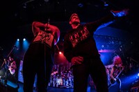 HER NAME IN BLOODのライブの様子。（Photo by Shumpei Kato）