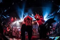 HER NAME IN BLOODのライブの様子。（Photo by Shumpei Kato）