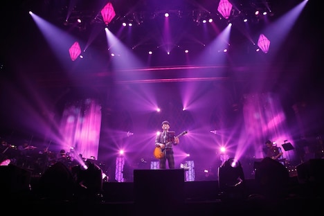 「星野源 LIVE TOUR 2016 "YELLOW VOYAGE"」埼玉・さいたまスーパーアリーナ公演の様子。(撮影:五十嵐一晴)