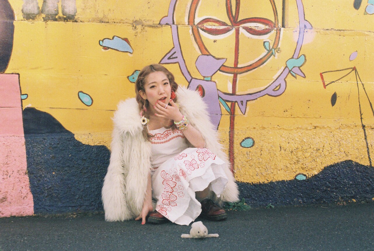 坂口喜咲、手売りCD「きいちゃんとひまわり」携え5都市ツアー開催