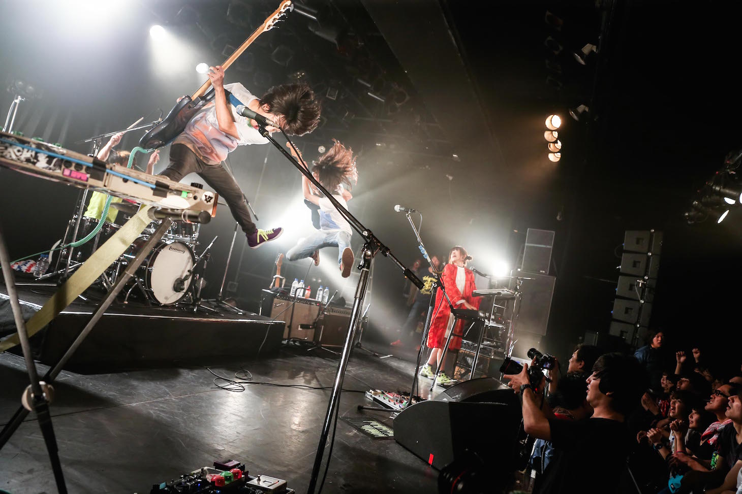 「Wienners presents みずいろときいろ TOUR」東京・LIQUIDROOM公演の様子。（撮影：藤井拓）