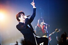 TERU（Vo）（撮影：岡田裕介）