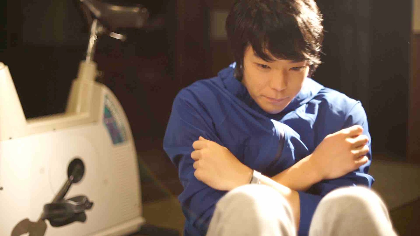 金木和也「ダンシャリーナ」ミュージックビデオのワン―シーン。