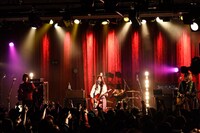 GLIM SPANKY（撮影： 釘野孝宏）