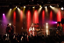 GLIM SPANKY（撮影： 釘野孝宏）