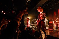 GLIM SPANKY（撮影： 釘野孝宏）