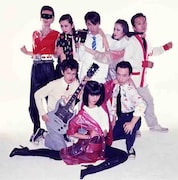 1976年のPLASTICS。中央は山口小夜子。