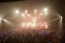 「田所あずさ LIVE TOUR 2016 ～Live Forward～」最終公演の様子。（写真提供：ランティス）