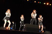 チャオ ベッラ チンクエッティによるライブの様子。