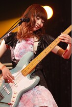 あいにゃん（B / Silent Siren）（写真提供：ロッテPR事務局）