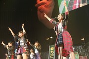 HKT48によるライブの様子。（写真提供：ロッテPR事務局）