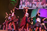 HKT48によるライブの様子。（写真提供：ロッテPR事務局）