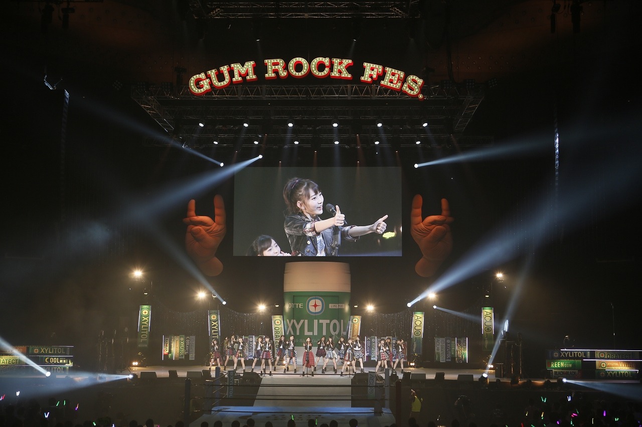 HKT48によるライブの様子。（写真提供：ロッテPR事務局）