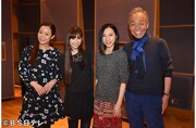 左からKalafina、谷村新司。