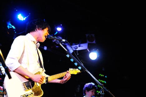 sumika（Photo by MAYUMI -kiss it bitter-）