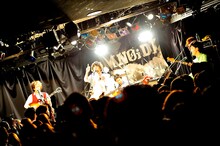 sumika（Photo by MAYUMI -kiss it bitter-）