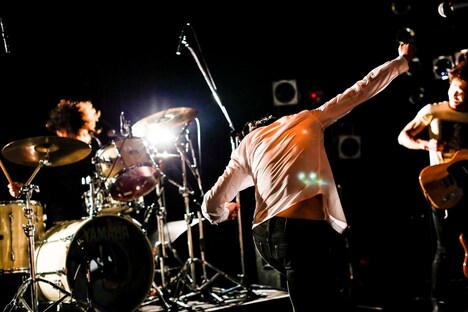 石崎ひゅーい「コッパミジンVol.2」の様子。（撮影：上飯坂一）