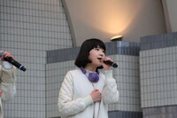 manaka（写真提供：ソニー・ミュージックレコーズ）