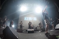 「KEMURI 20th Anniversary Tour 『F』 Final Series」東京・Zepp Tokyo公演の様子。（Photo by Wataru Umeda）