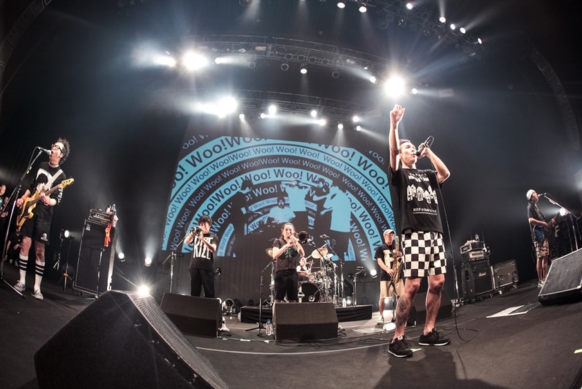 「KEMURI 20th Anniversary Tour 『F』 Final Series」東京・Zepp Tokyo公演の様子。（Photo by Wataru Umeda）
