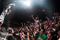 「KEMURI 20th Anniversary Tour 『F』 Final Series」東京・Zepp Tokyo公演の様子。（Photo by Wataru Umeda）