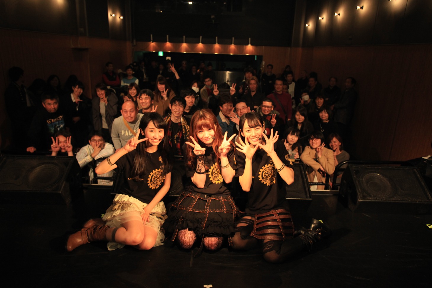 イベント後に撮影された記念写真。（写真提供：ラインズアート）